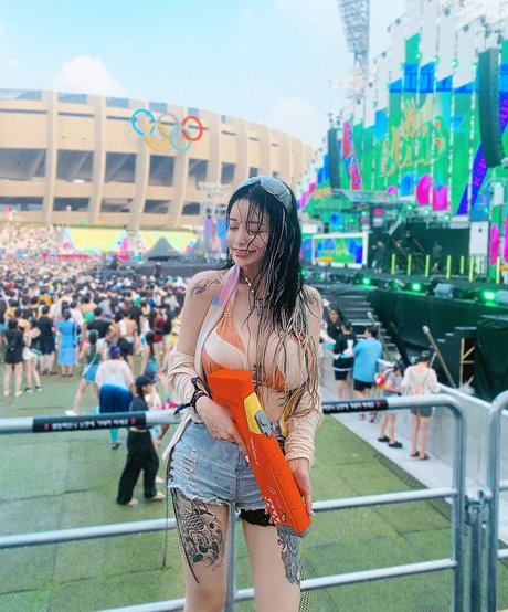 Ahyo12 07 nacktheit perfekte foto