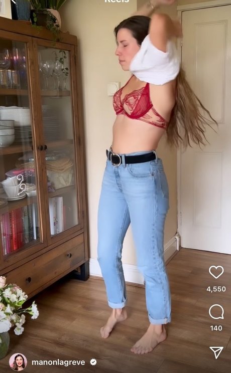 Manon Lagreve perfekte nackte bilder