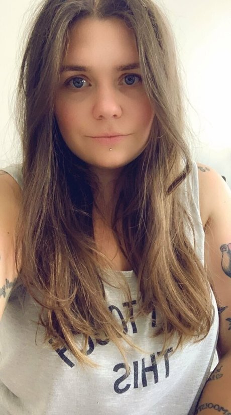 onlysnuchifree model nackt bild