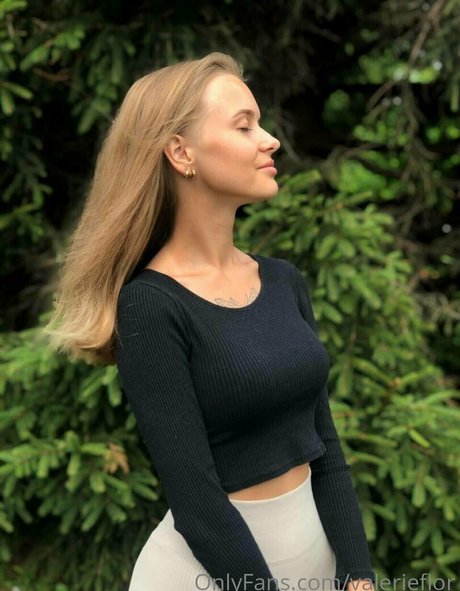 valerieflor top nacktheit galerie