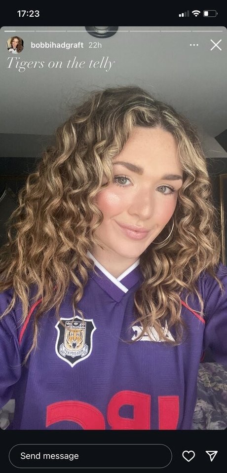 Bobbi Hadgraft hd nackt bild