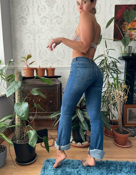 miskysour pornostar nackte fotos