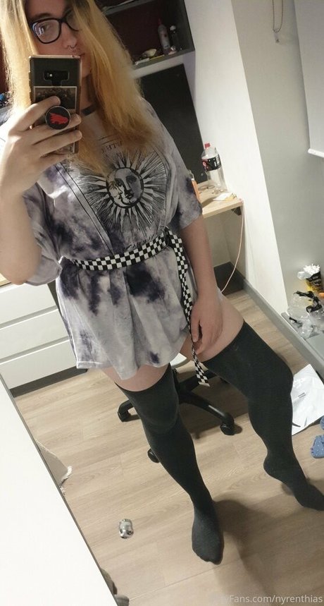 nyrenthias freie sex fotos