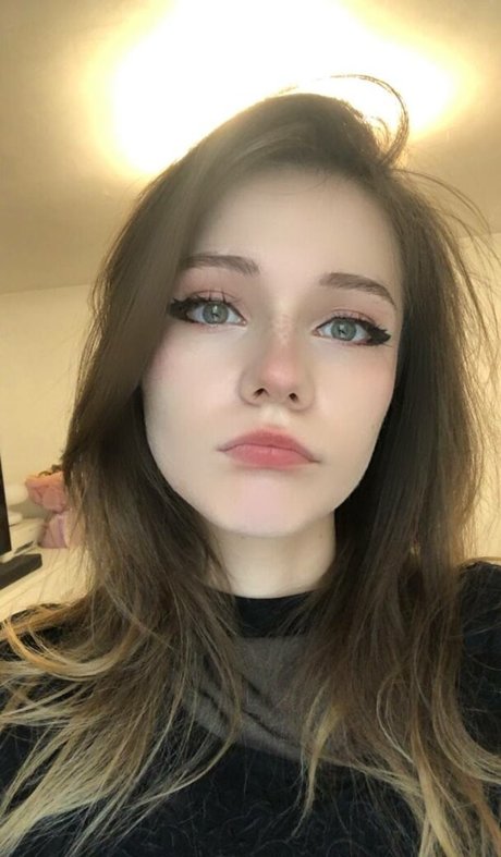 angejla perfekte nackte bild