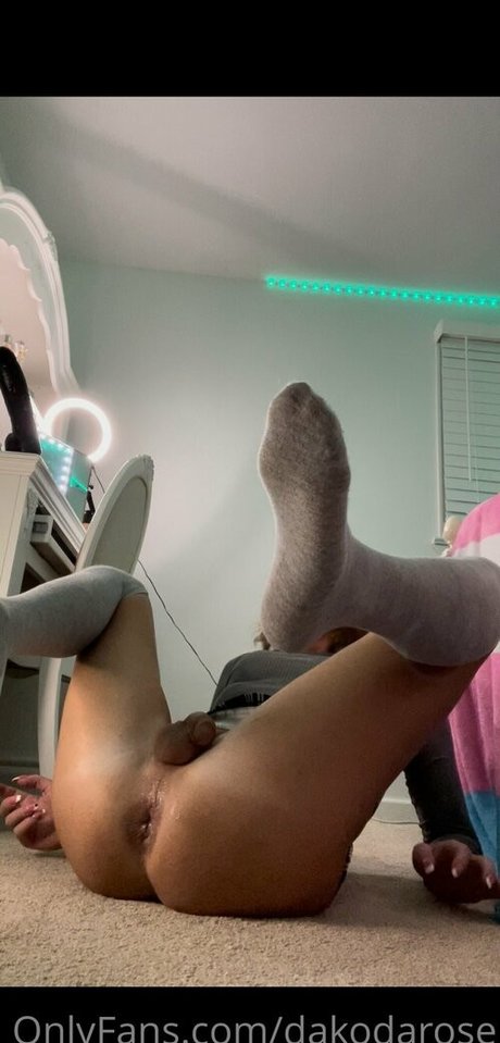 dakodarose nackten bild