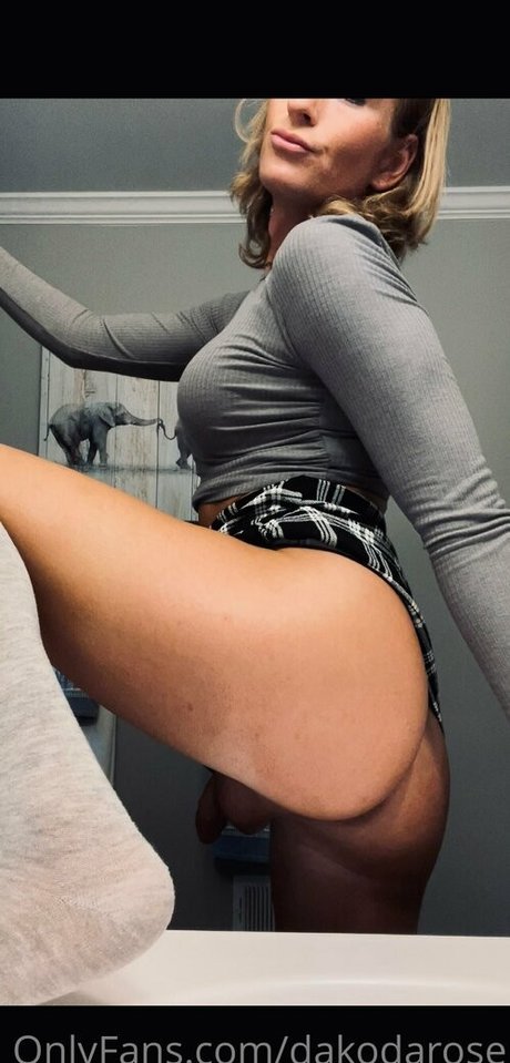 dakodarose schauspielerin schöne bild