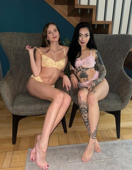 asianiina top sex fotos