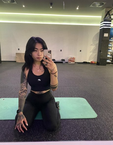 asianiina porno top foto