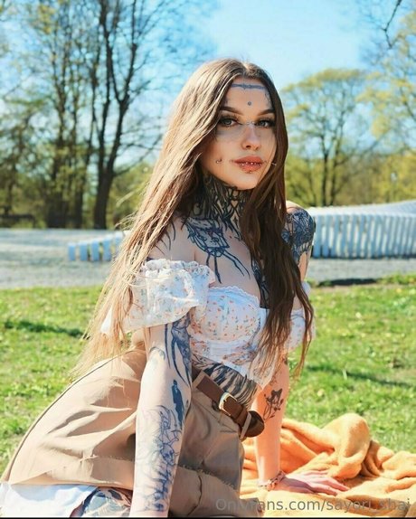 ebenholz-tattoo-onlyfans nackt sex bild