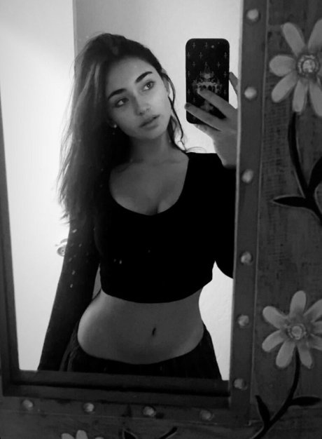 Sofia Bonjardim beste schöne galerien