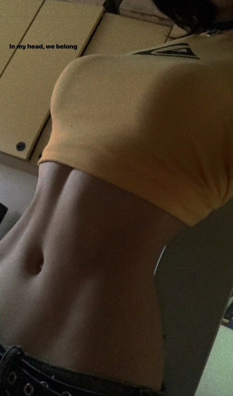 Maxima Sahar top akt archiv