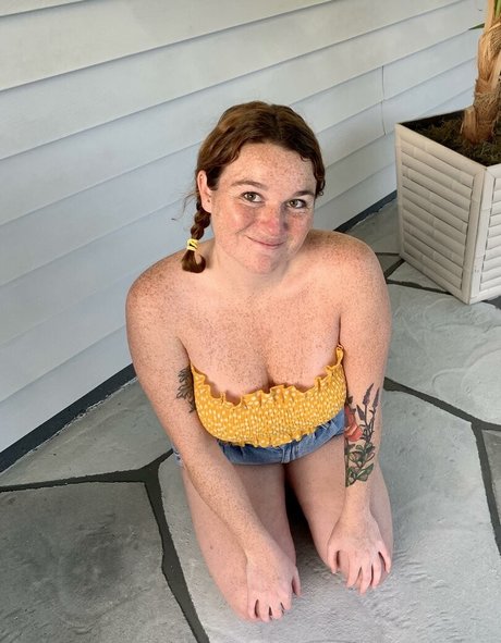 Freckled Baby schauspielerin freie fotos