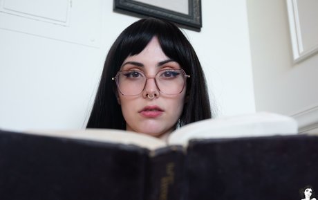 asiatische gilf-onlyfans erwachsene nackt bild