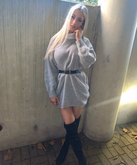 Faylee Oxenham erwachsene top bilder