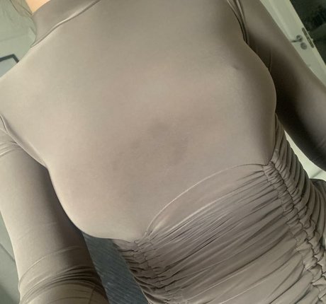 Faylee Oxenham hd sexy galerie