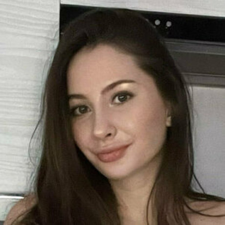 lili torn erwachsene akt bild