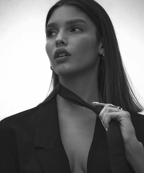 Yaheli Ovadya model pornographische galerie