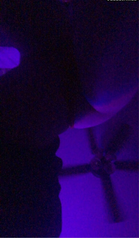 Savannah Colver top akt foto