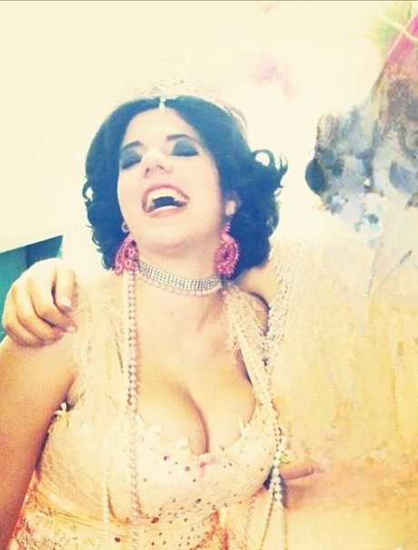 Emily Helen Barry model akt foto