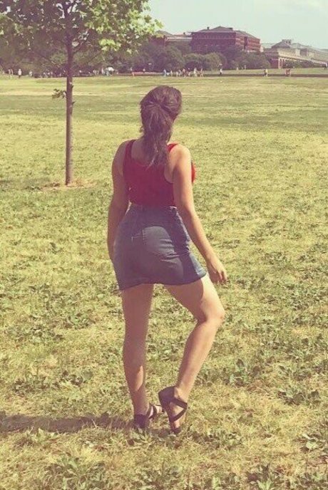 Emily Helen Barry sexy schöne fotos