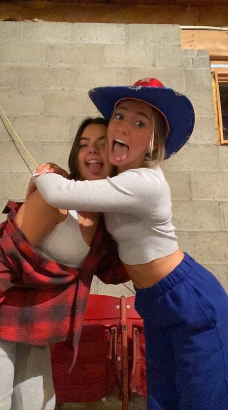 Chelsea Mariani hübsche erotische fotos