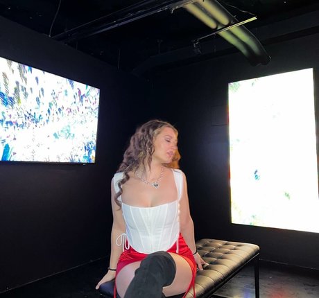 Ashley Boedeker kunst sex archiv