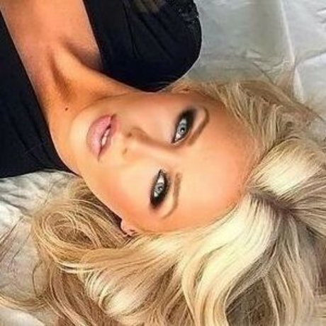 Pamela Bardot nacktheit bild