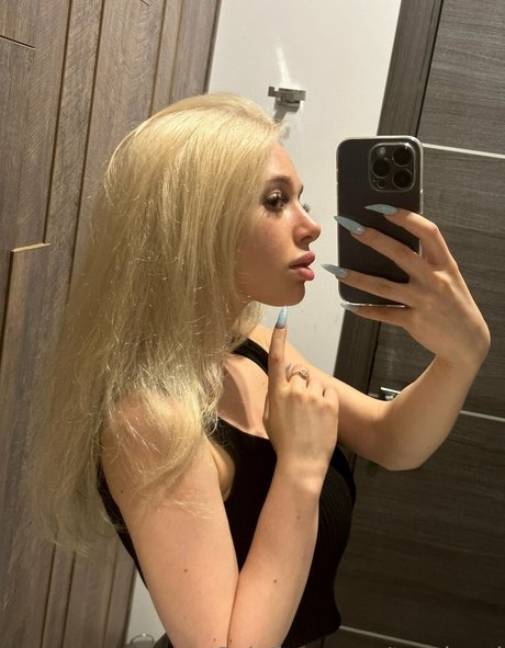 chloe lust xxx nackt foto