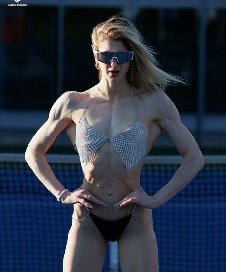 lesben strapon onlyfans exklusive erwachsene fotos