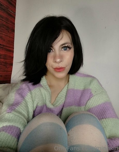 minakin freie pornostar foto