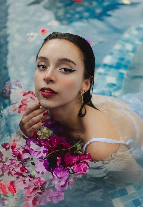 Violettlane69 erotische kostenlose foto