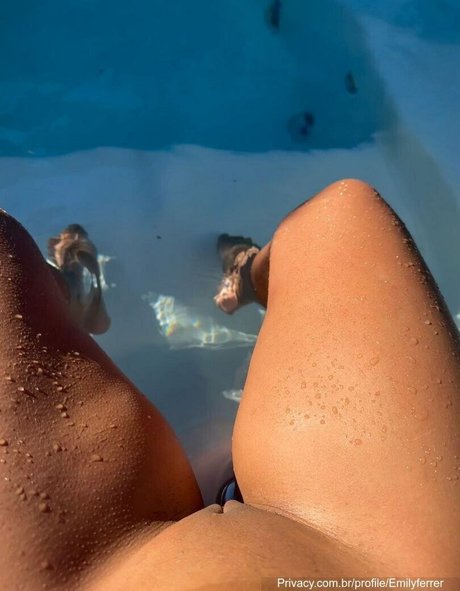 Emily Ferrer nackt schöne bilder