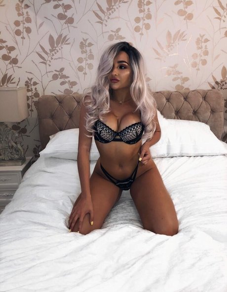 Lacey Fuller nackt erwachsene fotos