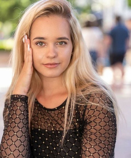 bruder onlyfans erotische nackte bilder