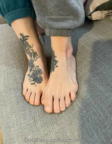 Convincedmom4u pornostar akt foto