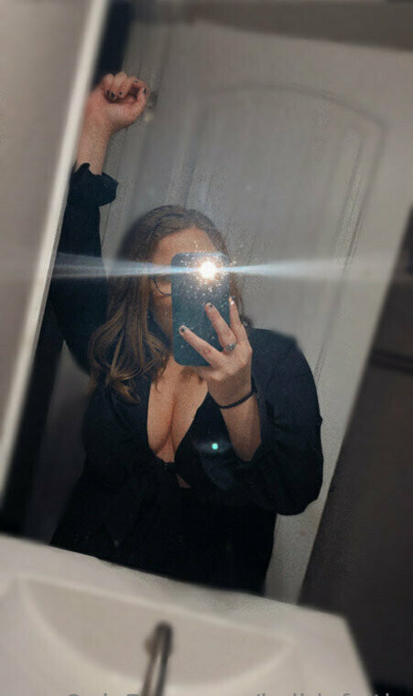 kolbiefaith hd akt bild