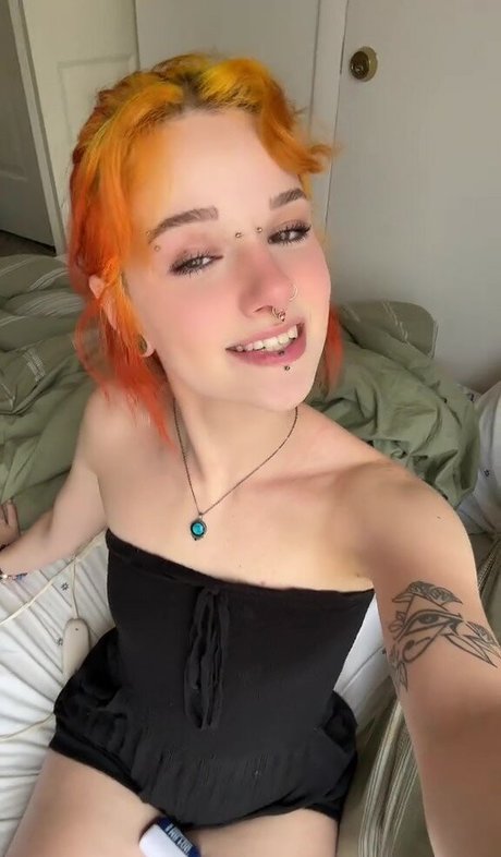 Pissflavoredlemonade nackt exklusive galerie