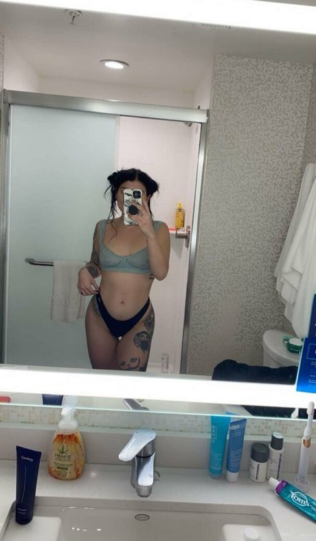 dicke asiatische onlyfans perfekte top foto