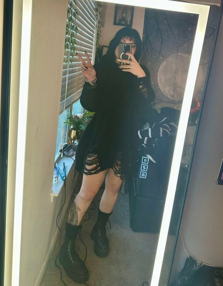 junge teen-onlyfans schöne nackt bilder