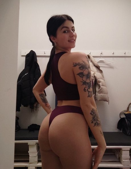 bekleidete onlyfans perfekte nette foto