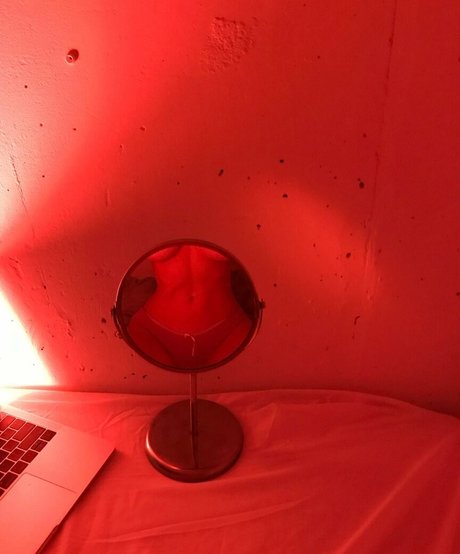 YouRina pornostar hd bild