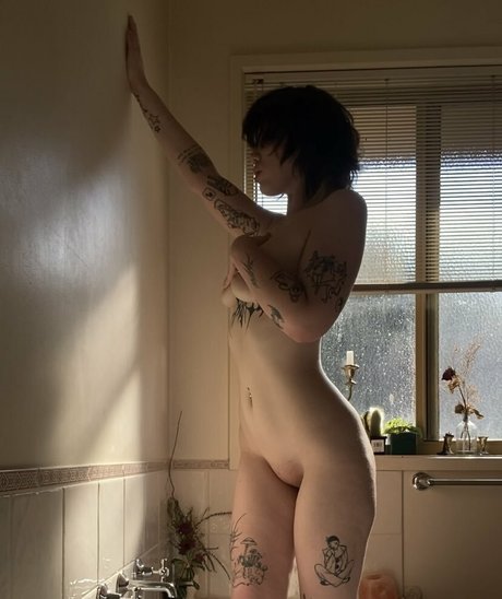 spitsuccubus heiße nackte fotos