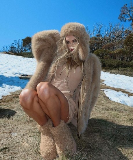 Summer Rose Hart top schöne archiv