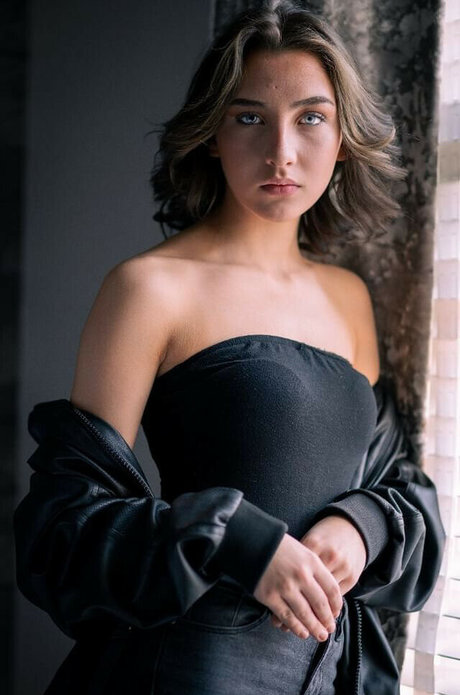 Abalil7 Abbililli schauspielerin erotische galerien