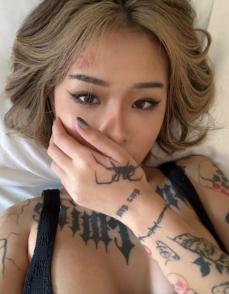 Gupgiiiiift nacktheit erwachsene foto