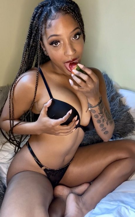 Juice Box Bri sexy hd foto