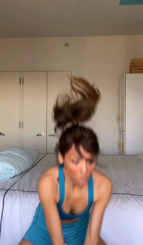 Riri Bichri pornostar erwachsene foto