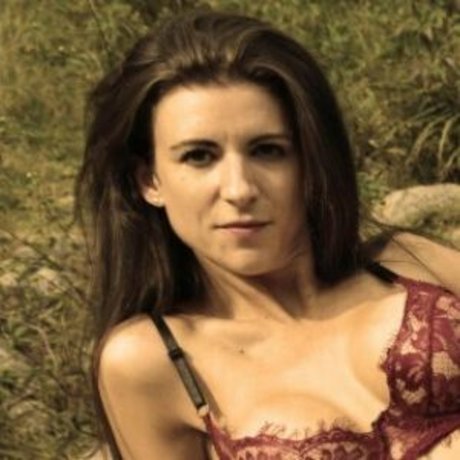 elodypix kunst akt galerien