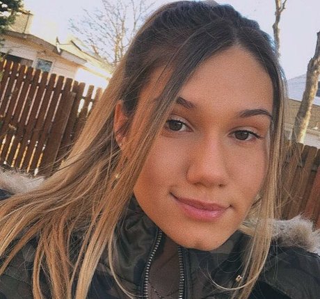 Sierra Bate xxx perfekte bild