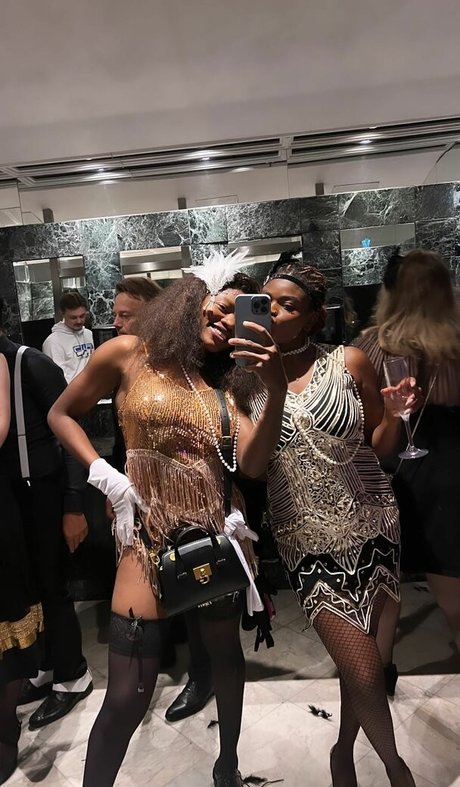 weibliche zwerg-onlyfans kunst hd bild